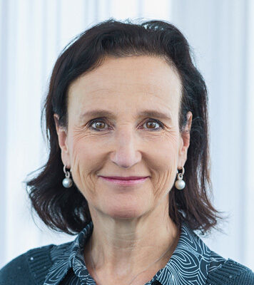Headshot of Constanze Ulmer-Eilfort