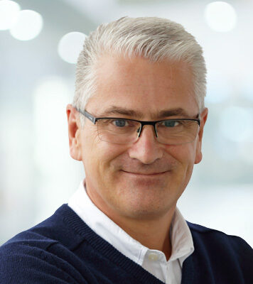 headshot of David Pardoe