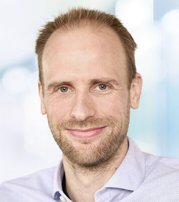 Headshot of Manuel Landesfeind